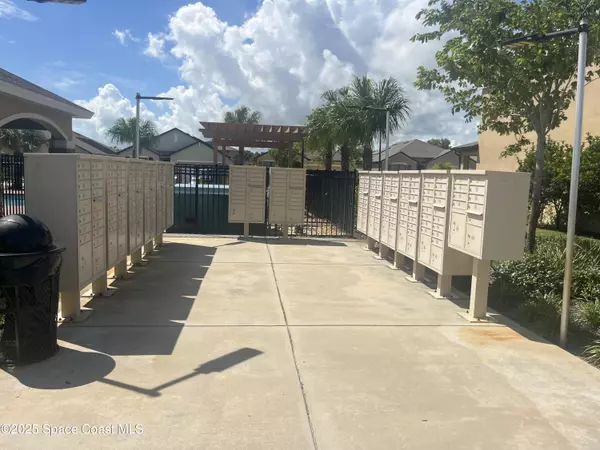 Cocoa, FL 32927,377 Snook PL