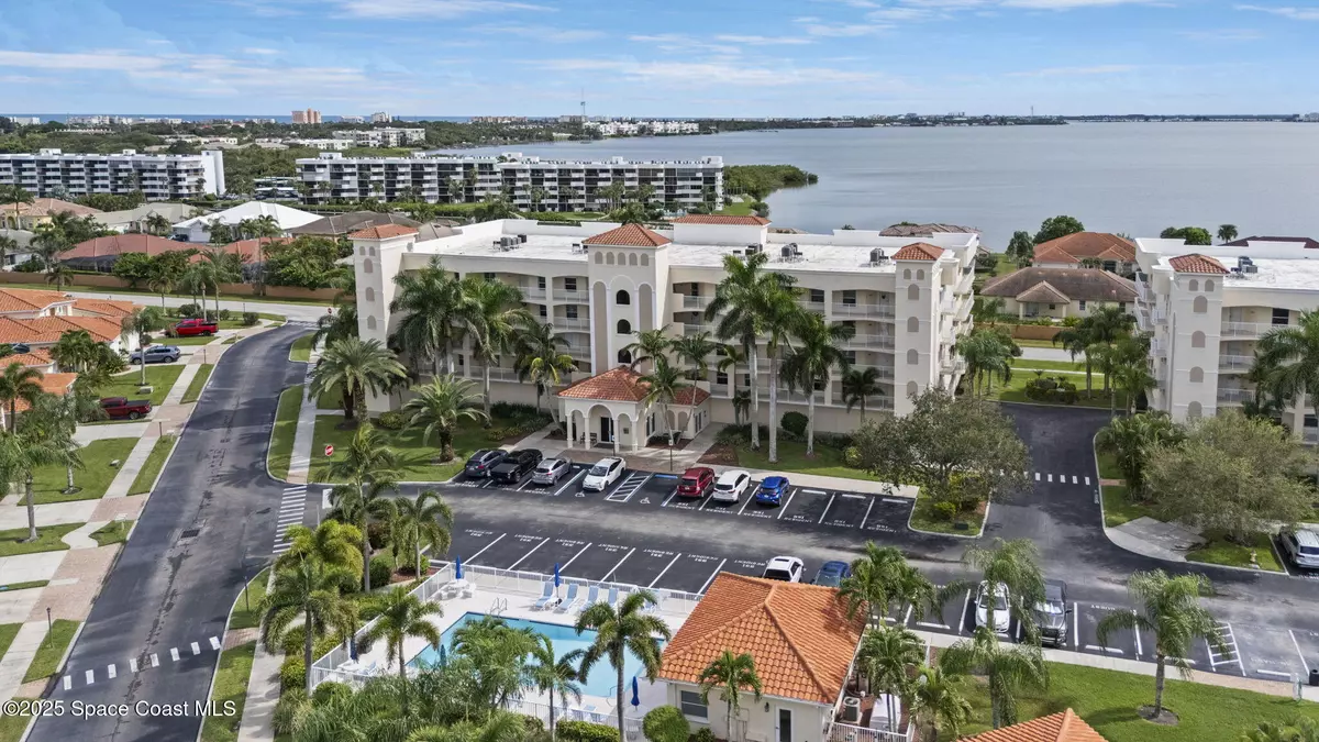 Cape Canaveral, FL 32920,551 Casa Bella DR #204