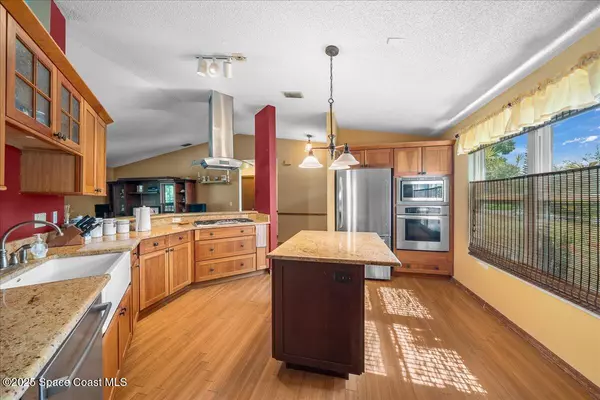 Palm Bay, FL 32907,820 Emden AVE NW