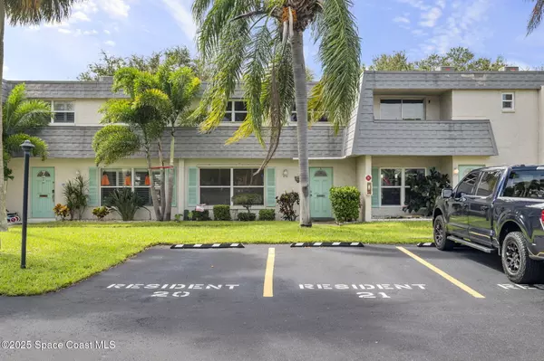 Satellite Beach, FL 32937,450 Blue Jay LN