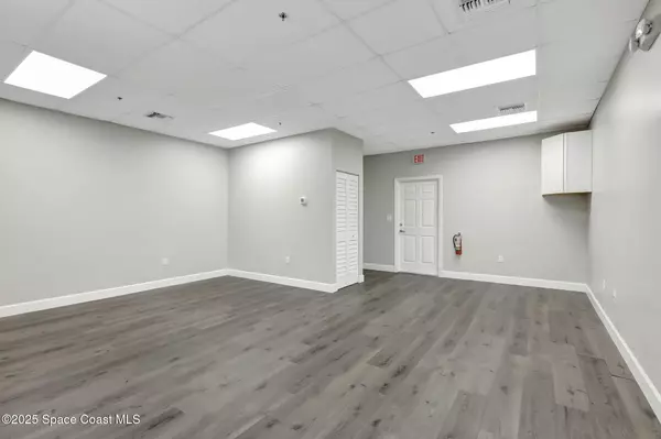 Ft. Pierce, FL 34982,3801 Oleander AVE #3805