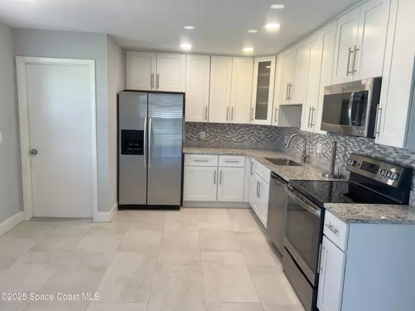 Palm Bay, FL 32907,761 Glencove AVE NW