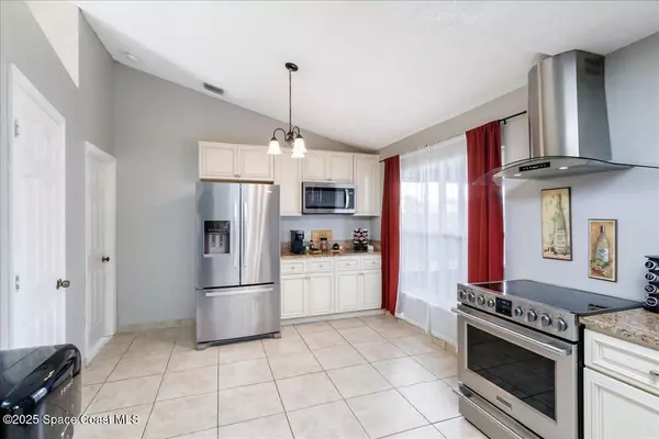 Palm Bay, FL 32907,302 Arapahoe LN NE