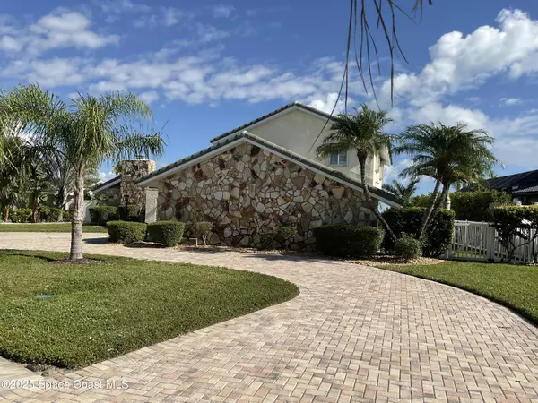 Cocoa Beach, FL 32931,215 Andros AVE