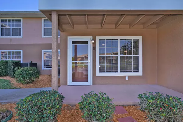 Melbourne, FL 32940,1880 Long Iron DR #1302