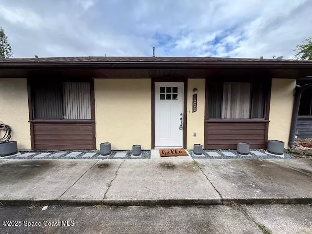 1222 Shady Pines LN, Titusville, FL 32796
