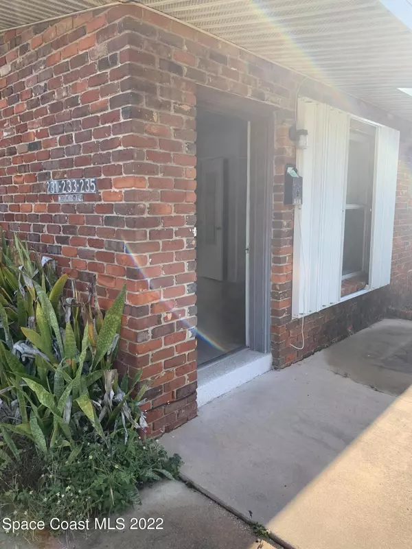 231 Woodland AVE, Cocoa Beach, FL 32931