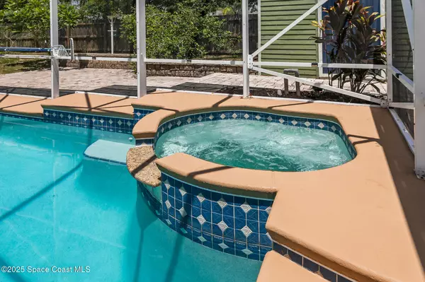 Palm Bay, FL 32907,915 Kenmore ST NW