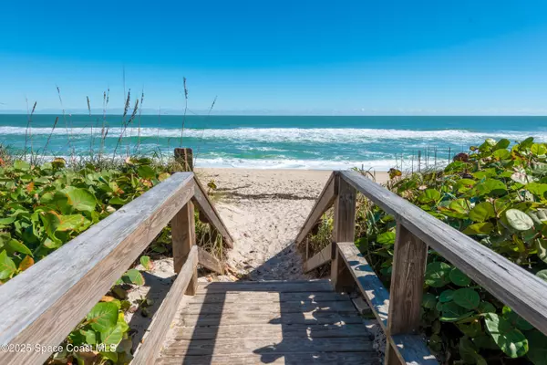 Melbourne Beach, FL 32951,275 Ibis DR