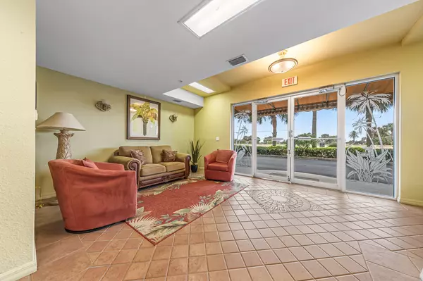 Satellite Beach, FL 32937,925 Jimmy Buffett Mem HWY #601