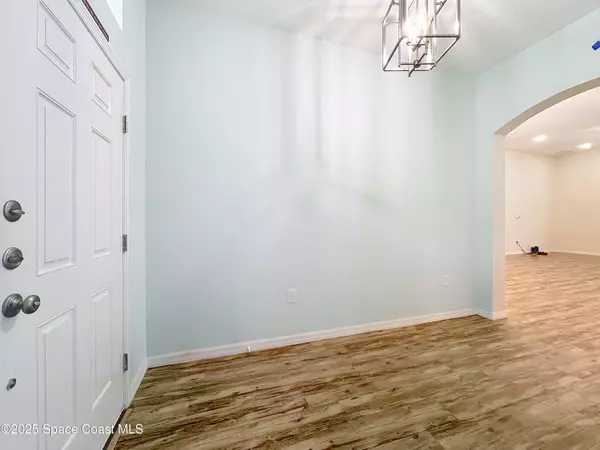 Palm Bay, FL 32909,242 Heritage ST SW