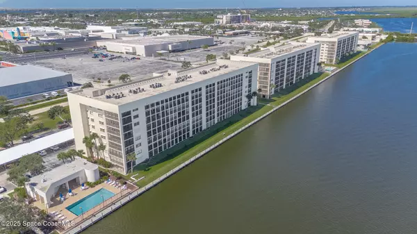 Merritt Island, FL 32952,300 S Sykes Creek Pkwy #707