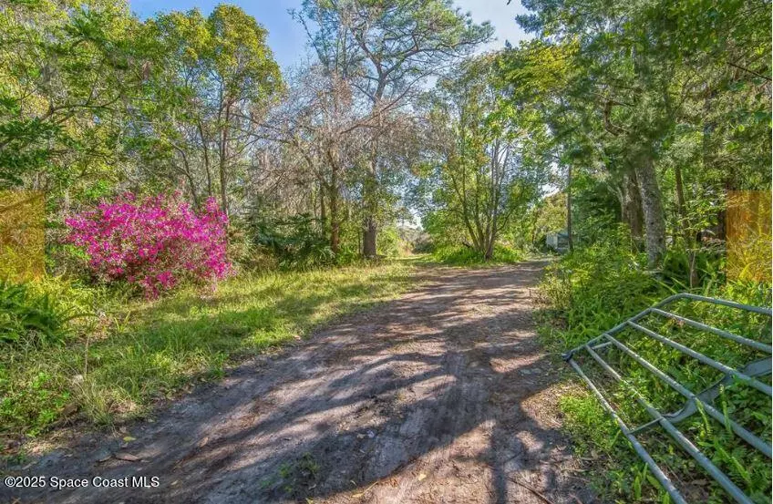 Geneva, FL 32732,531 Harney Heights RD