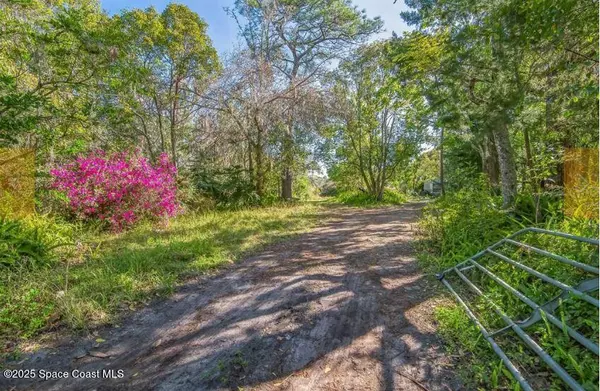 531 Harney Heights RD,  Geneva,  FL 32732