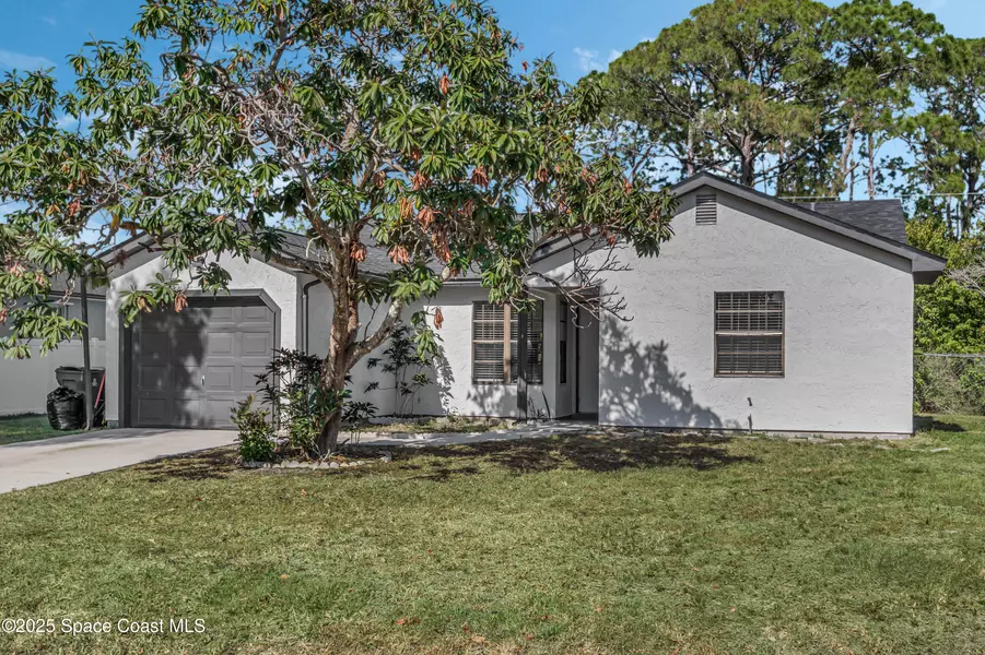 2861 Detached CIR SE, Palm Bay, FL 32909