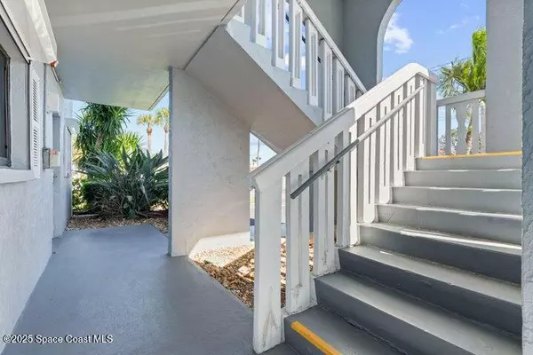 Cocoa Beach, FL 32931,3799 S Banana River BLVD #512