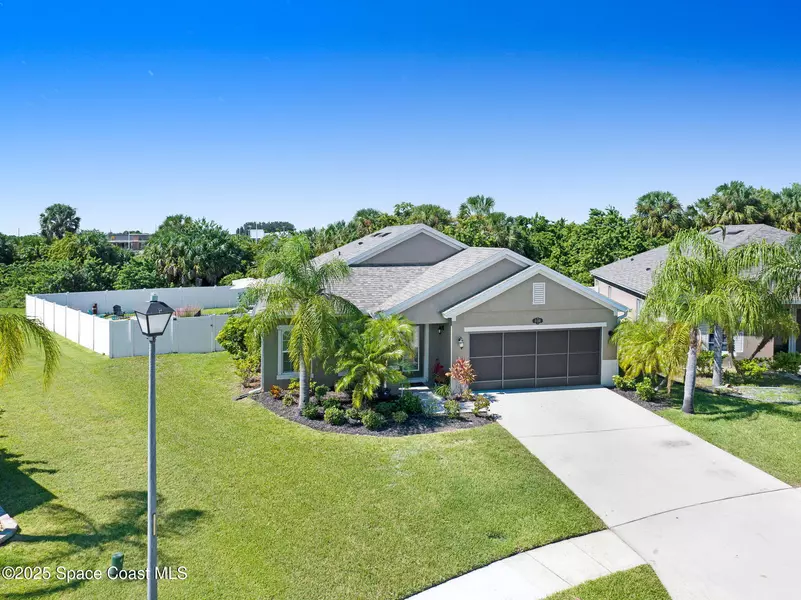 2490 Snapdragon DR NW, Palm Bay, FL 32907