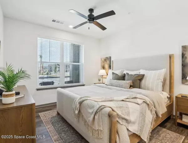 Rockledge, FL 32955,1073 Journey CIR #107