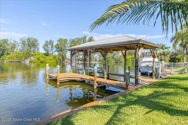 Satellite Beach, FL 32937,436 Thrush DR