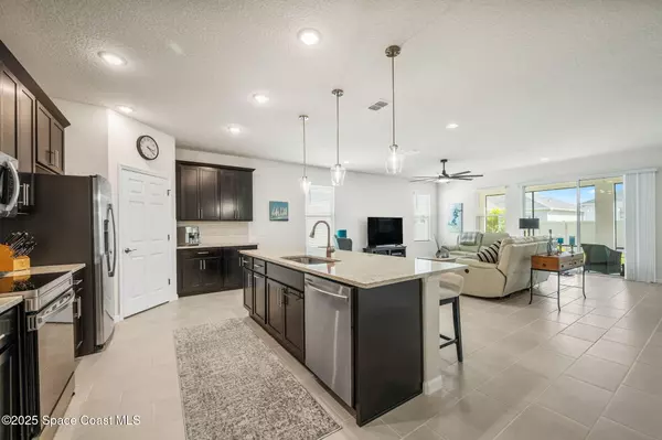 Palm Bay, FL 32907,2480 Roygaris ST NW