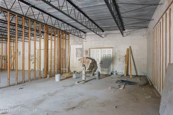 West Melbourne, FL 32904,1220 S Wickham RD