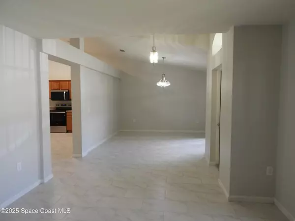 Palm Bay, FL 32907,895 Brookson AVE NW