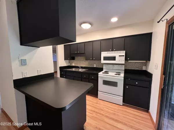 Palm Bay, FL 32909,810 Vantage ST SE