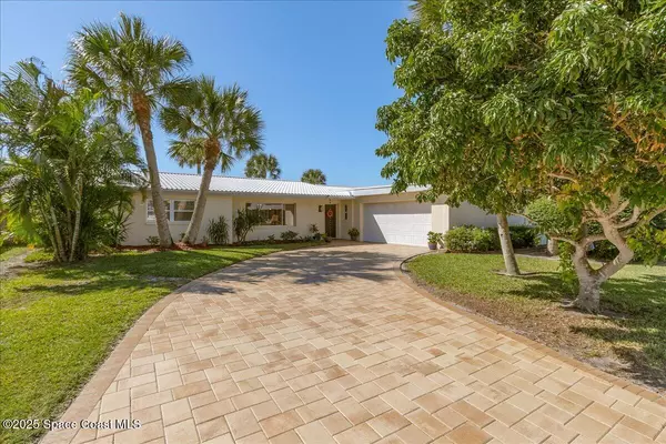 1445 Sunrise DR, Merritt Island, FL 32952