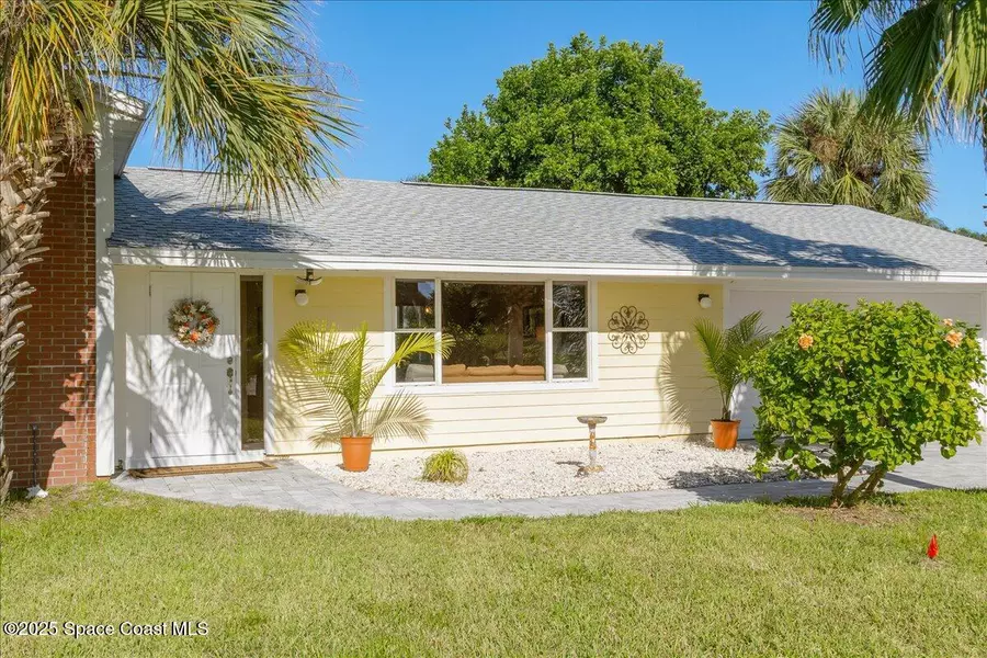 2007 Oak ST, Melbourne Beach, FL 32951