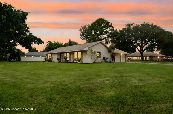 330 Lake Point Place PL, Merritt Island, FL 32953