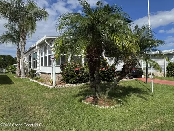 Barefoot Bay, FL 32976,1064 Royal Palm DR