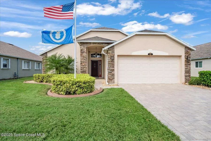 1671 Lago Mar DR, Melbourne, FL 32940
