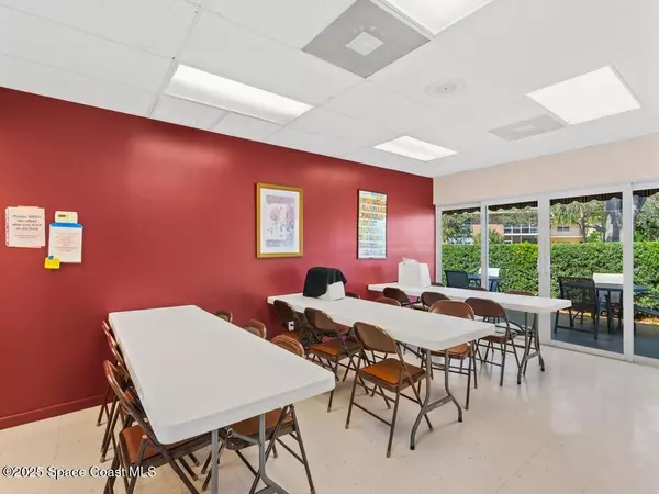 Vero Beach, FL 32962,16 Vista Gardens Trail #105