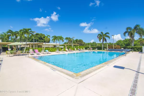 16 Vista Gardens Trail #105, Vero Beach, FL 32962