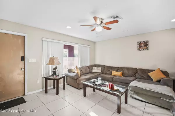 Palm Bay, FL 32905,945 Burn DR NE