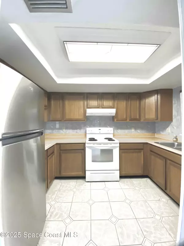 Cape Canaveral, FL 32920,231 Circle DR #3