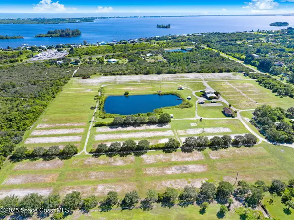 Grant-valkaria, FL 32949,000a Berry RD
