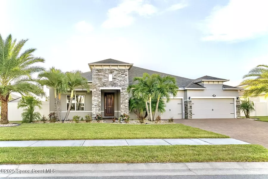 5090 Hebron DR, Merritt Island, FL 32953