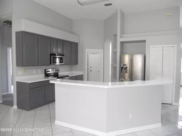 Melbourne, FL 32940,432 Lake Victoria Circle CIR