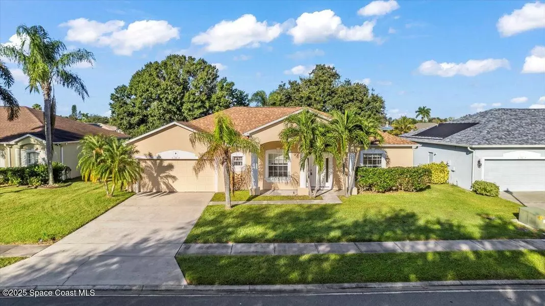 774 Triple Crown LN, Melbourne, FL 32904