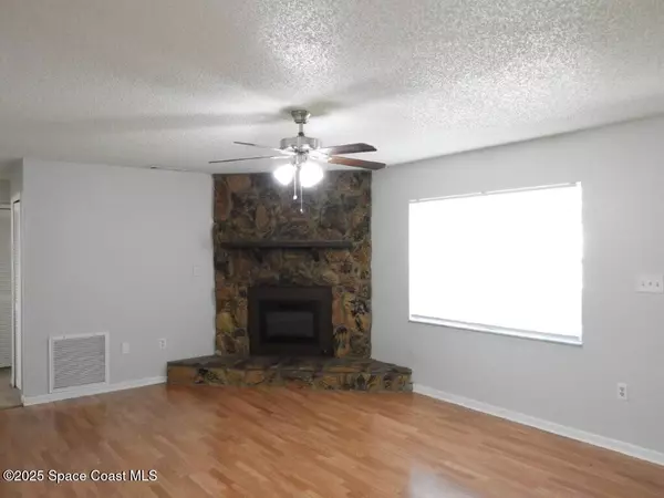 Palm Bay, FL 32909,1006 Wabash RD SE