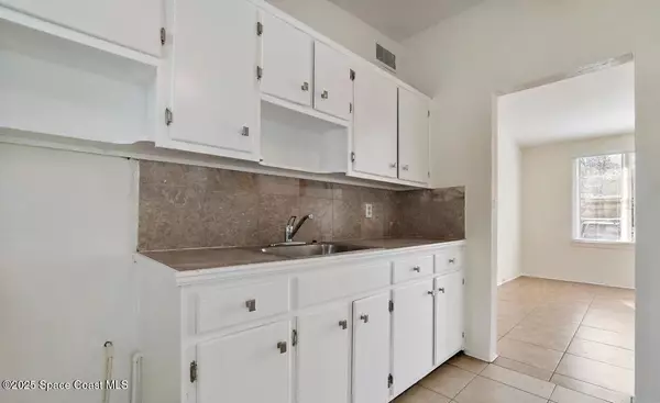 Jacksonville, FL 32208,5303 Bunche DR