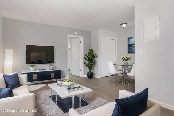 Melbourne, FL 32901,115 W Seminole AVE #209