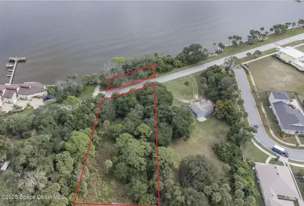 5122 Riveredge DR, Titusville, FL 32780