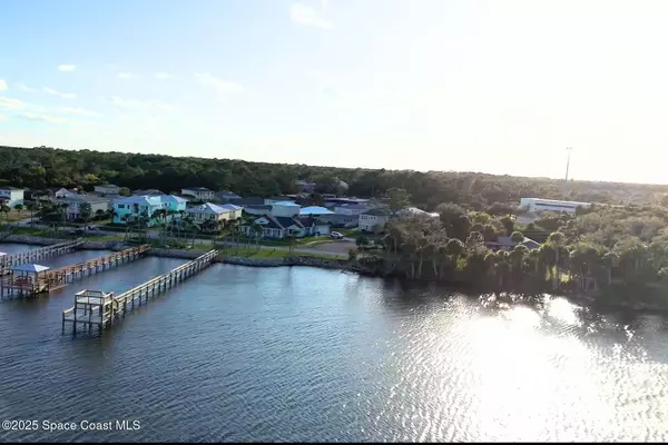 Titusville, FL 32780,5122 Riveredge DR