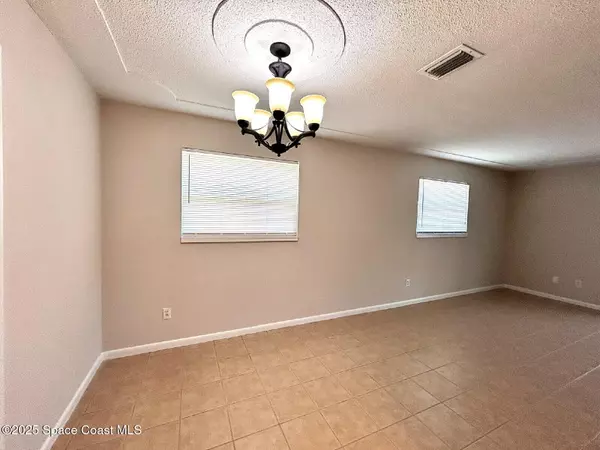 Merritt Island, FL 32952,1435 Belford CT