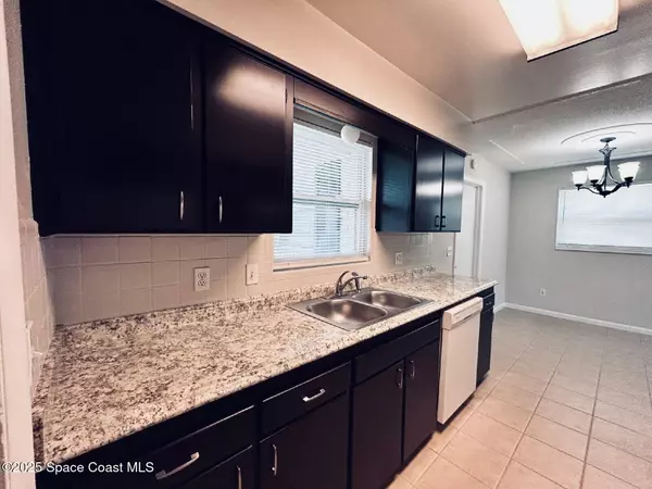 Merritt Island, FL 32952,1435 Belford CT