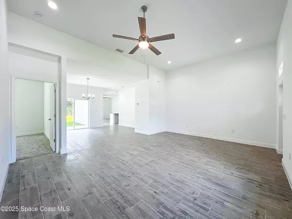 Palm Bay, FL 32908,2617 De Groodt RD SW