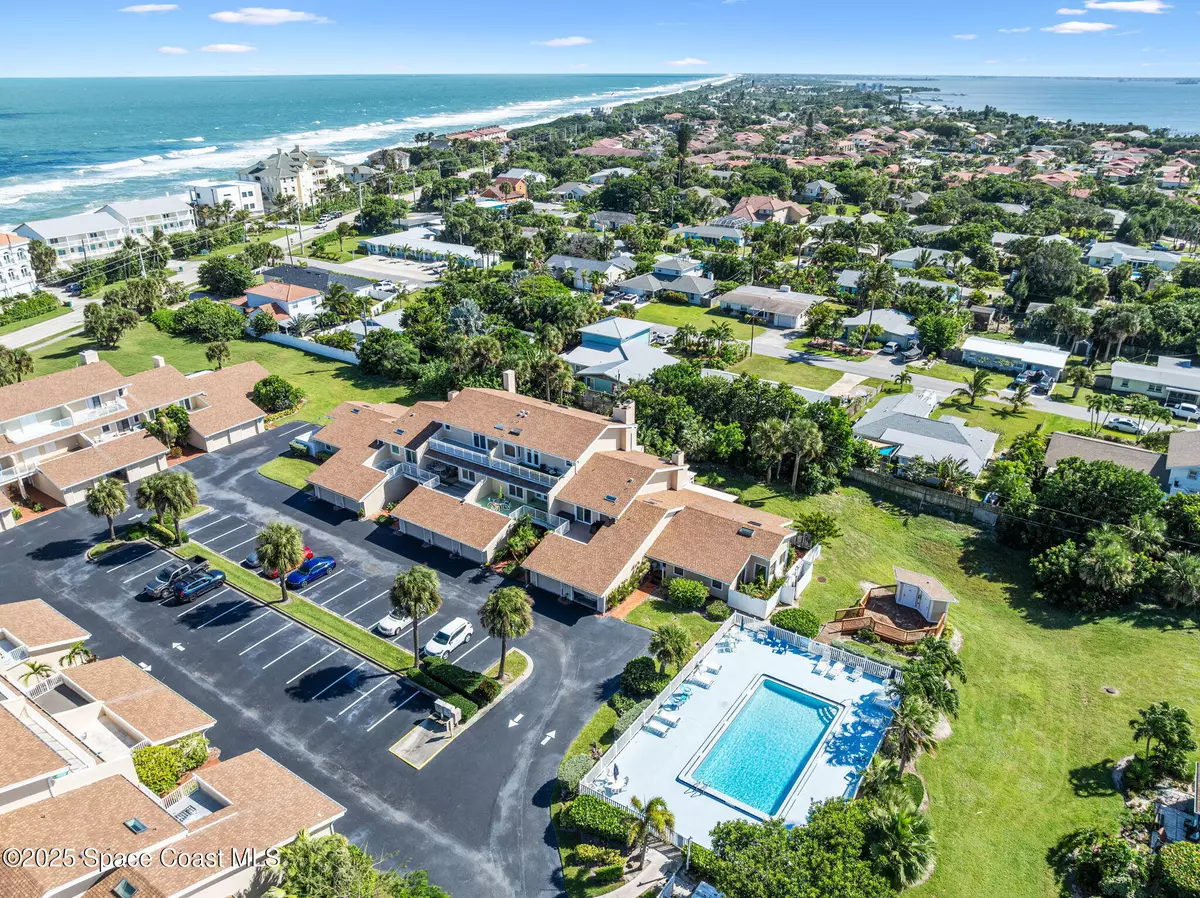 Melbourne Beach, FL 32951,105 La Costa ST #5c