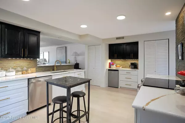 Indialantic, FL 32903,1101 S Miramar AVE #201